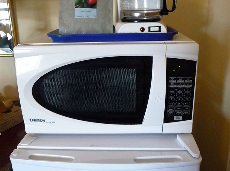 Hotel The Arbutus Inn | Victoria | British Columbia | Canada 3