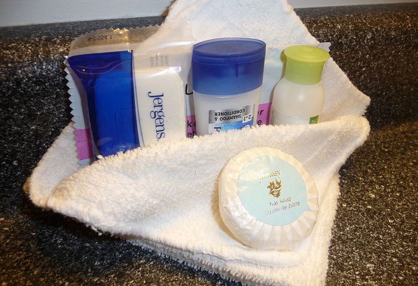 Hotel The Arbutus Inn | Victoria | British Columbia | Canada 8