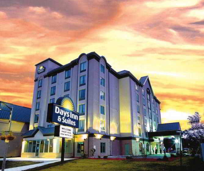 Hotel Days Inn & Suites by the Falls | Niagara Falls | Ontario | Canada 6