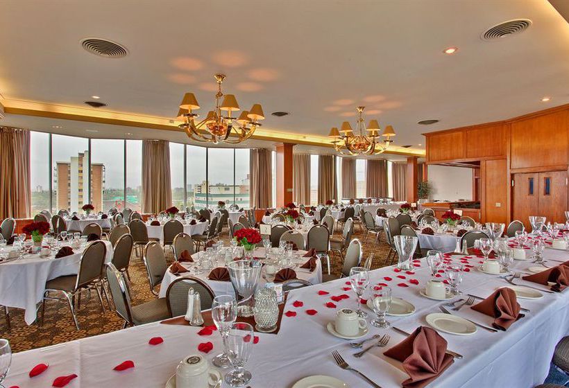 Hotel Holiday Inn Express Edmonton Downtown | Edmonton | Alberta | Canada 10