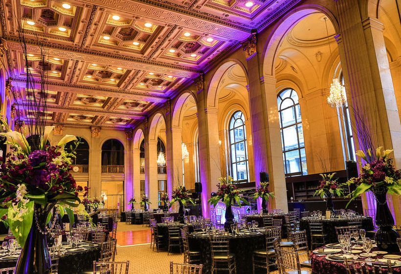 One King West Hotel & Residences | Toronto | Ontario | Canada 14