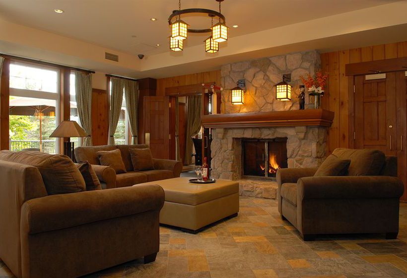 Hotel Tour Des Voyageurs | Mont Tremblant | Quebec | Canada 14