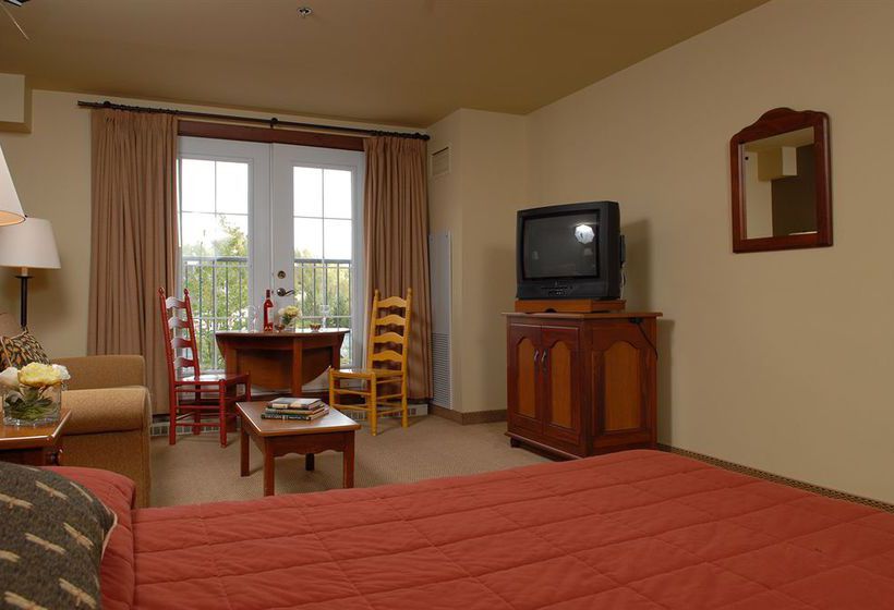 Hotel Tour Des Voyageurs | Mont Tremblant | Quebec | Canada 5