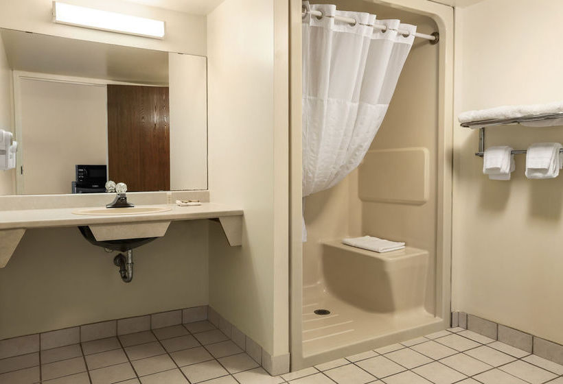 Super 8 Motel - North Bay North Bay Ontario