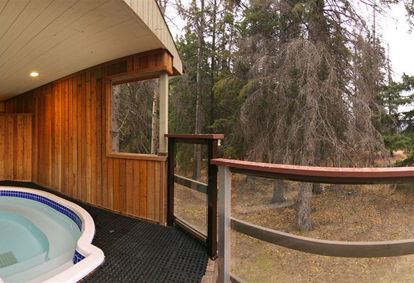 The Juniper Hotel | Banff | Alberta | Canada 4