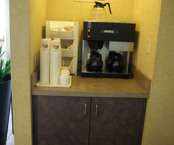 Hotel Econo Lodge Fort St.john | Fort st. John | British Columbia | Canada 17