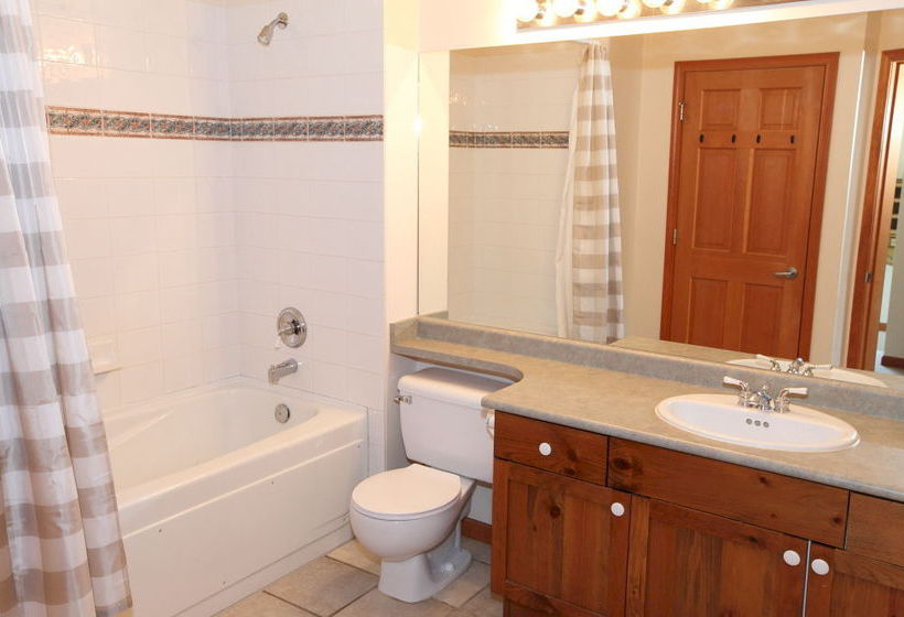 Hotel Stoney Creek Whistler