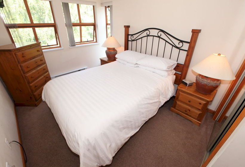 Hotel Stoney Creek | Whistler | British Columbia | Canada 3