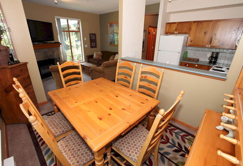 Hotel Stoney Creek | Whistler | British Columbia | Canada 4