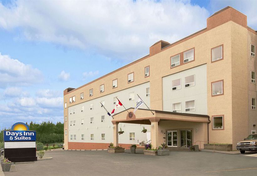 Chateau Nova Hotel & Suites