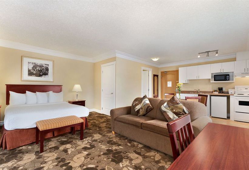 Chateau Nova Hotel & Suites | Yellowknife | Northwest Territories | Canada 10