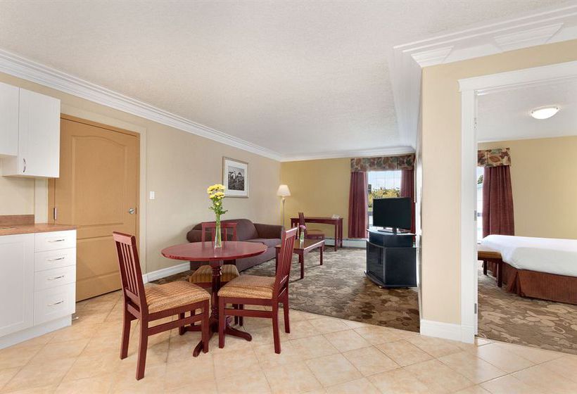 Chateau Nova Hotel & Suites | Yellowknife | Northwest Territories | Canada 7