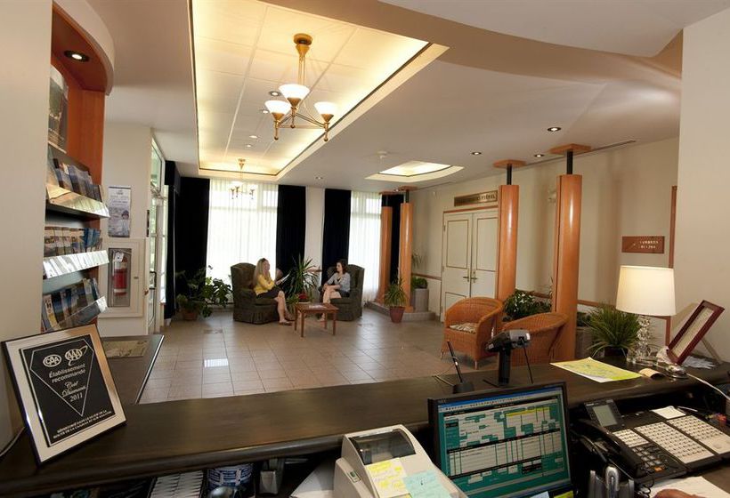 Hotel Auberge Fort Prevel | Saint-Georges-de-Malbaie | Quebec | Canada 4