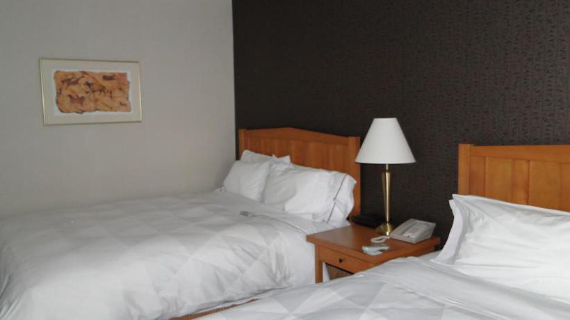 Clarion Hotel Calgary Airport | Calgary | Alberta | Canada 4