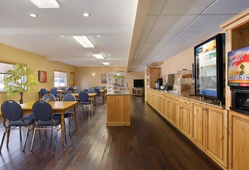 Hotel Canmore Rocky Mountain Inn | Canmore | Alberta | Canada 8