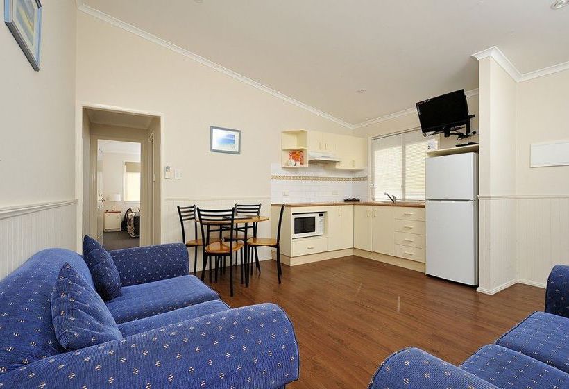 Hotel Lakeside Holiday Park | Narrabeen | New South Wales | Australia 12