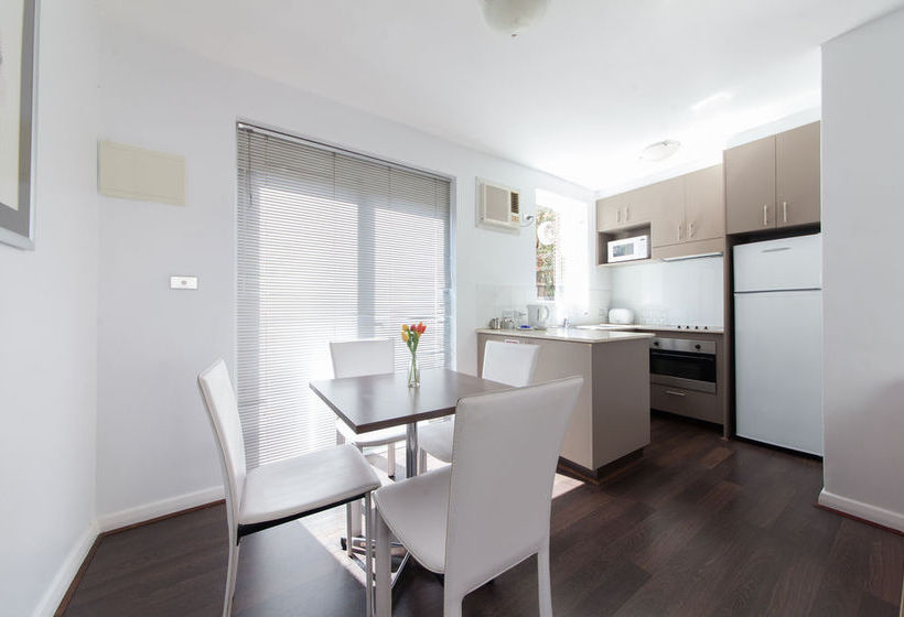 Easystay Apartments Raglan Street | Saint Kilda | Victoria | Australia 5