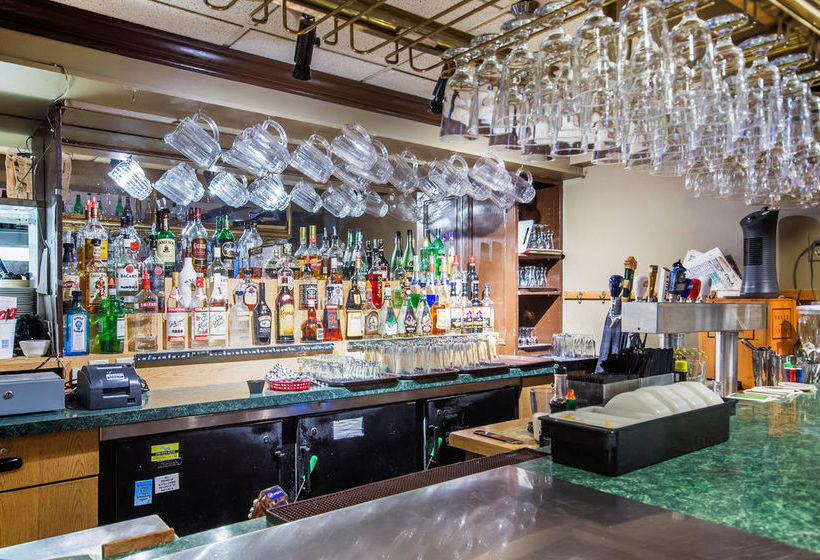 Hotel Quality Resort Bayside | Parksville | British Columbia | Canada 1