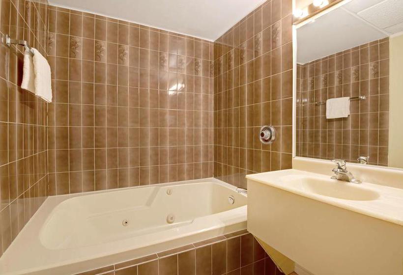 Hotel Knights Inn Midland | Midland | Ontario | Canada 3