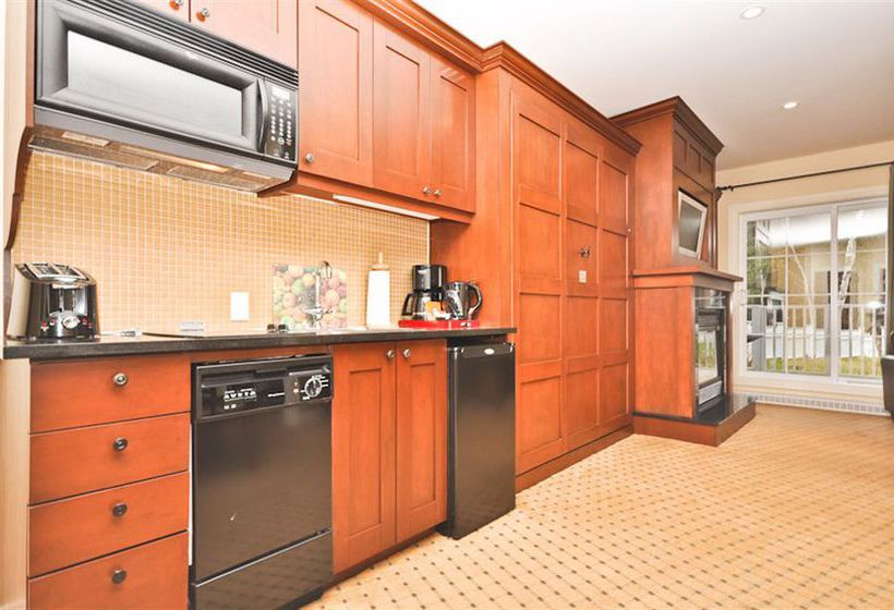 Hotel Chateau Beauvallon | Mont Tremblant | Quebec | Canada 14