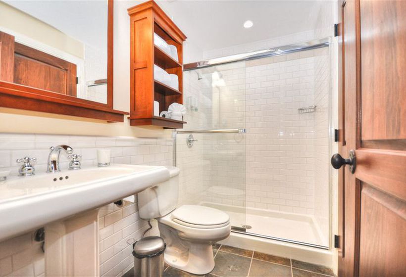 Hotel Chateau Beauvallon | Mont Tremblant | Quebec | Canada 15