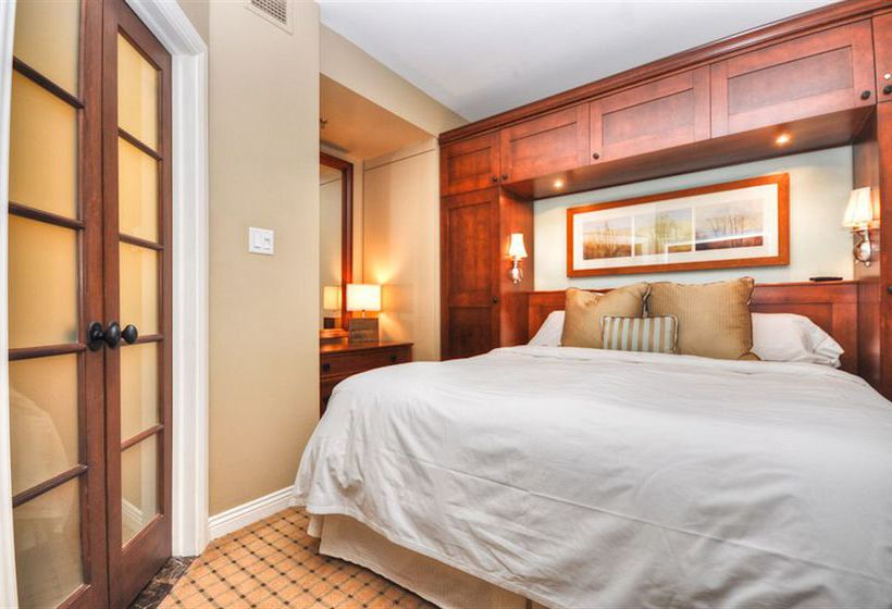 Hotel Chateau Beauvallon | Mont Tremblant | Quebec | Canada 6