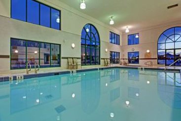 Holiday Inn Express Hotel & Suites Medicine Hat Transcanada Hwy 1 | Medicine Hat | Alberta | Canada 2