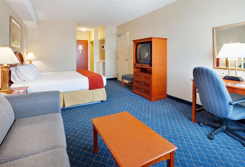 Holiday Inn Express Hotel & Suites Barrie | Barrie | Ontario | Canada 12