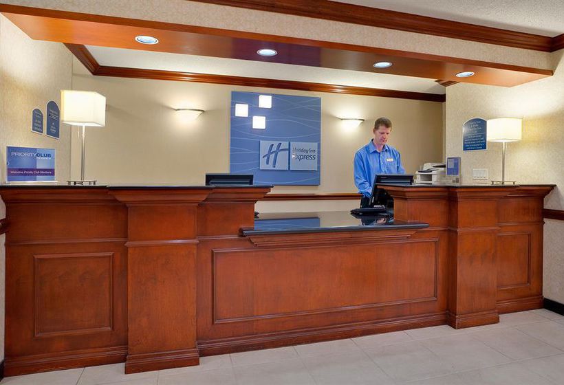 Holiday Inn Express Hotel & Suites Barrie | Barrie | Ontario | Canada 16