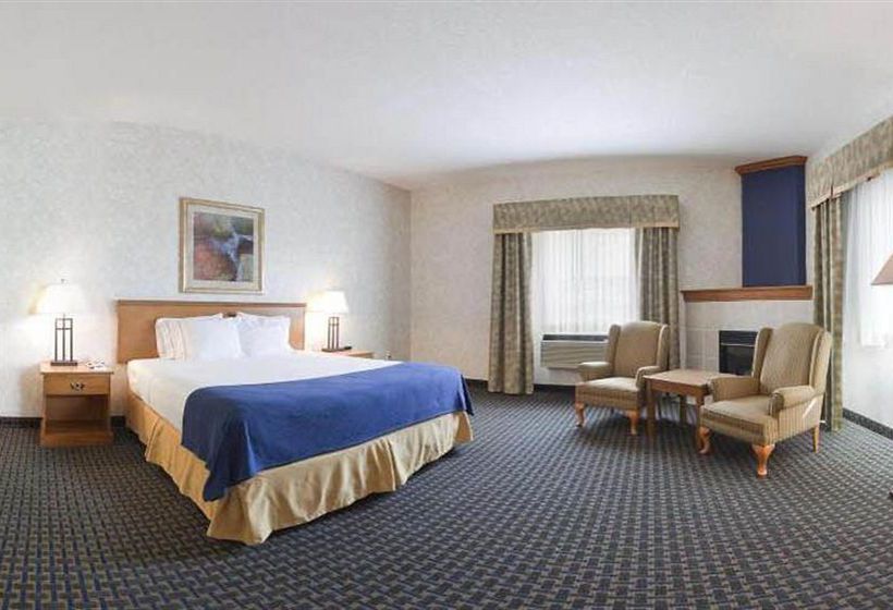 Holiday Inn Express Hotel & Suites Lethbridge