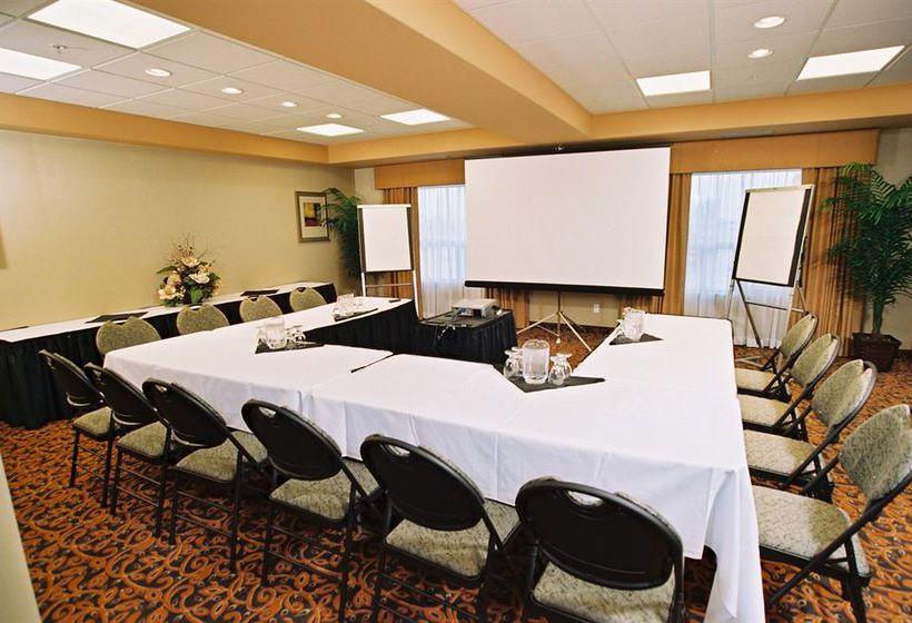 Holiday Inn Express Hotel & Suites Sherwood Park-Edmonton Area | Sherwood Park | Alberta | Canada 20