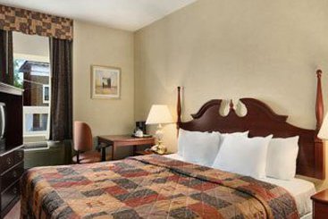 Hotel Howard Johnson Inn Toronto Downtown West | Toronto | Ontario | Canada 4