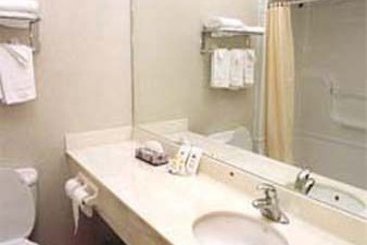 Hotel Howard Johnson Inn Toronto Downtown West | Toronto | Ontario | Canada 7