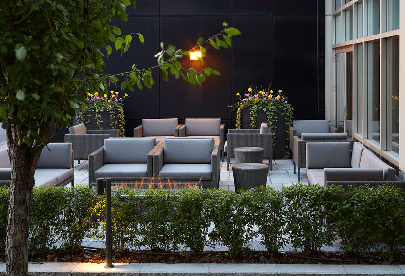 Hotel Courtyard By Marriott Montreal Airport Montreal