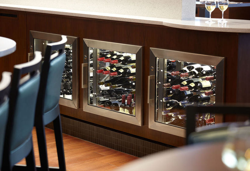 Hotel Courtyard By Marriott Montreal Airport | Montreal | Quebec | Canada 7