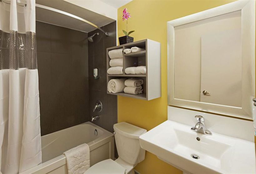 Hotel Canada's Best Value Inn | Toronto | Ontario | Canada 19