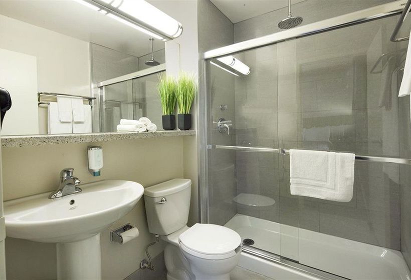 Hotel Canada's Best Value Inn | Toronto | Ontario | Canada 8