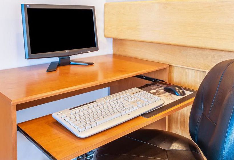 Motel Super 8 100 Mile House | 100 Mile House | British Columbia | Canada 2