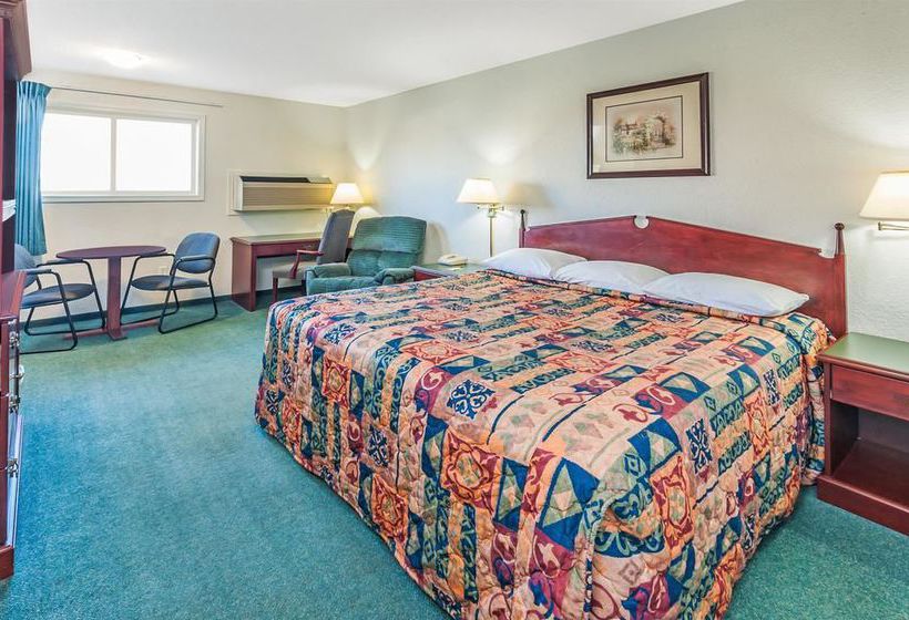 Motel Super 8 100 Mile House | 100 Mile House | British Columbia | Canada 9