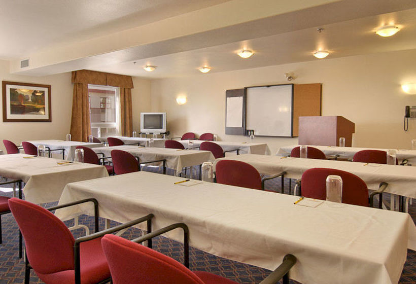 Hotel Super 8 Trois Rivieres | Trois Rivieres | Quebec | Canada 1