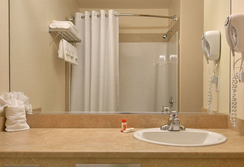 Hotel Super 8 Trois Rivieres | Trois Rivieres | Quebec | Canada 4