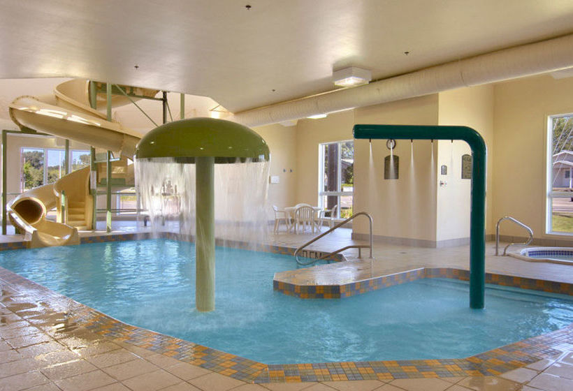 Hotel Super 8 Trois Rivieres | Trois Rivieres | Quebec | Canada 7