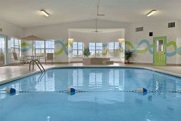 Hotel Quality Inn & Suites | Charlottetown | Prince Edward Island | Canada 6