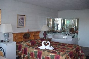 Hotel Ritz Inn Niagara & Wedding Chapel Niagara Falls Ontario