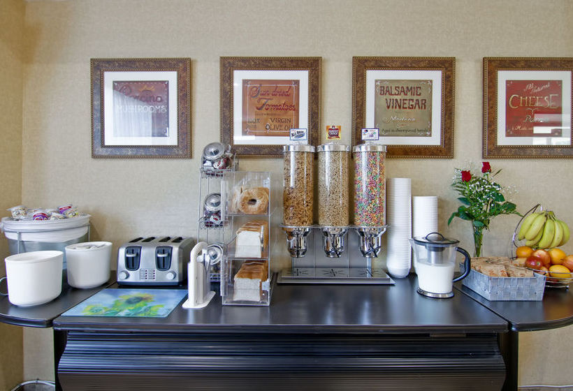 Hotel Travelodge Trenton | Trenton | Ontario | Canada 9