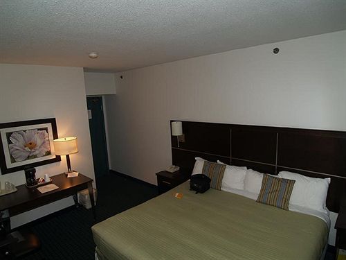 Quality Hotel & Conference Centre | Niagara Falls | Ontario | Canada 9