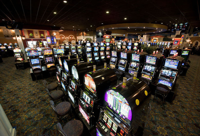 Hotel Treasure Cove | Prince George | British Columbia | Canada 6