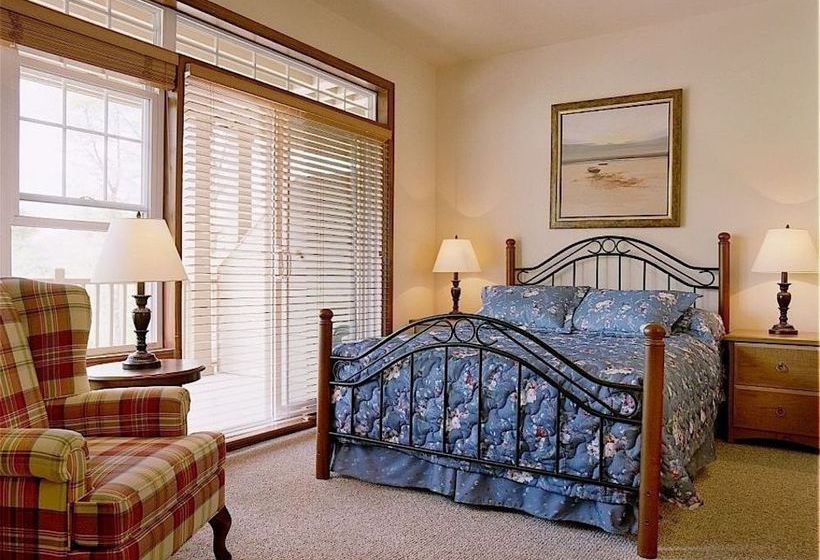 Hotel Cap Tremblant Mountain Resort | Mont Tremblant | Quebec | Canada 11