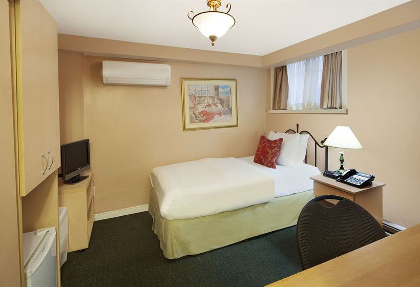 Hotel Victoria's Mansion Guest House | Toronto | Ontario | Canada 5