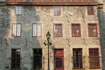 Hotel Pierre du Calvet Montreal